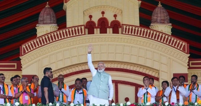 ‘Insult to Adivasis, Women’: PM Modi Fires at TMC Over President Murmu Visit and Law-and-Order at Kolkata’s Brigade Rally