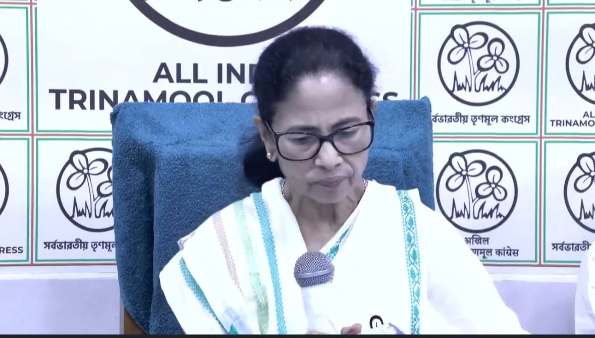 Mamata Banerjee accuses BJP of conspiracy during Manifesto release: ‘Unofficial President's Rule Imposed in Poll-bound Bengal’